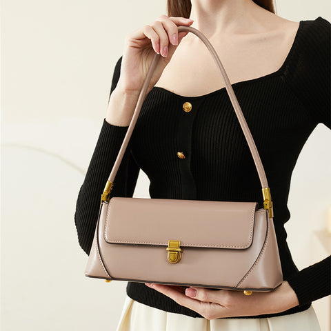 LISA BAGUETTE SHOULDERBAG