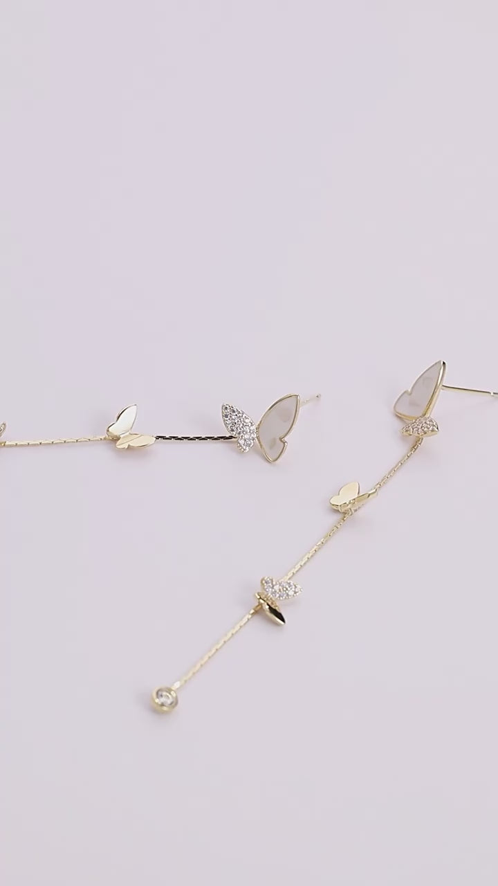 PEARLY BUTTERFLY EARRING