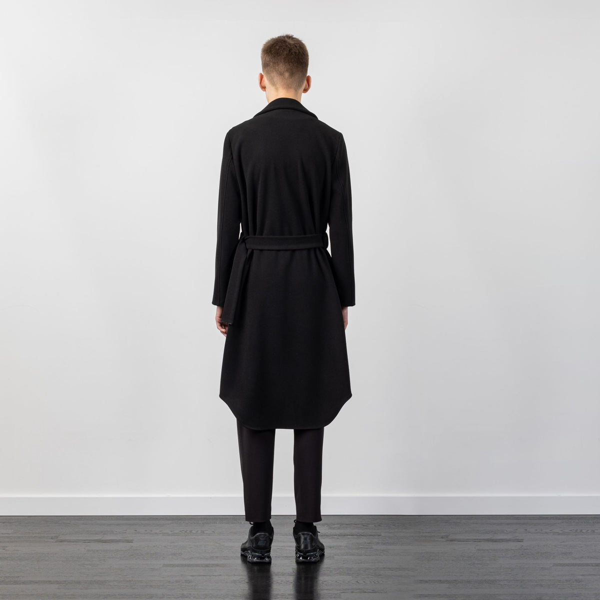 WOOL COAT WITH BUCKLE BELT BLACK